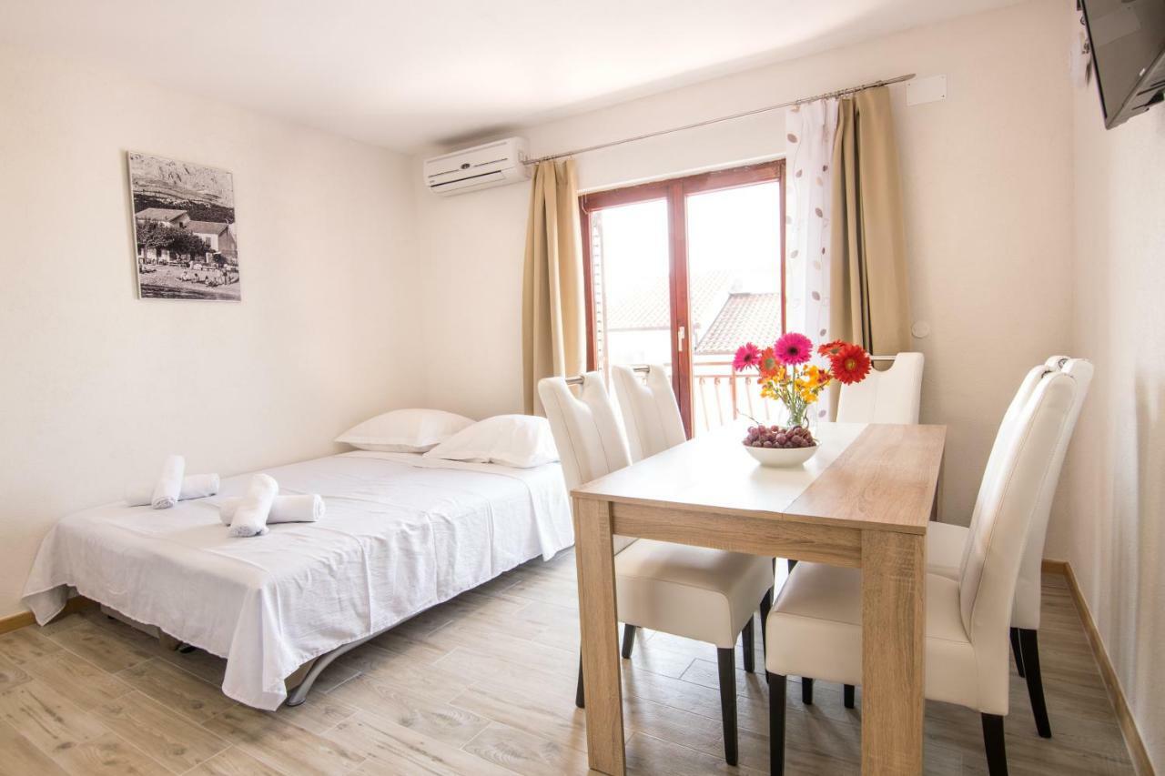 Apartments Family Roso بروماجنا المظهر الخارجي الصورة