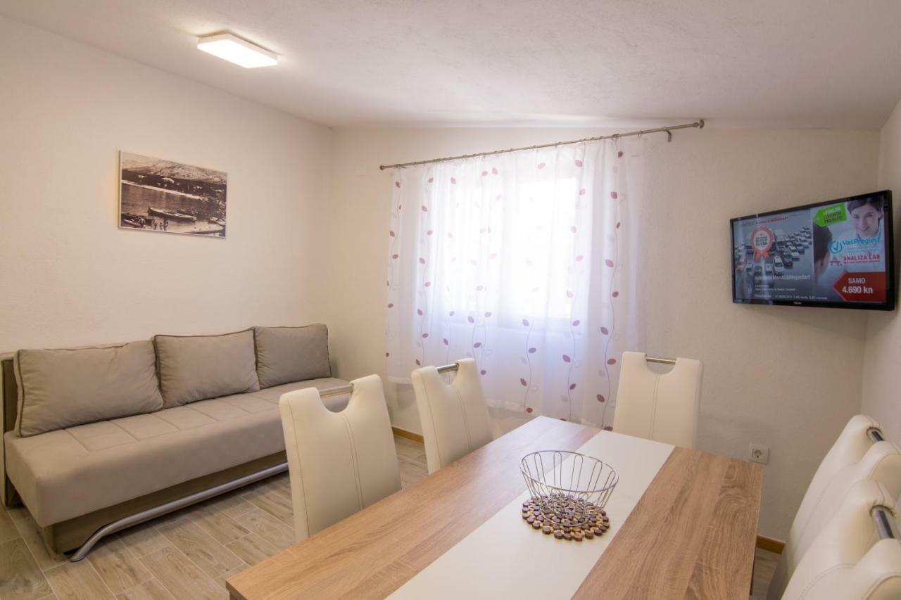 Apartments Family Roso بروماجنا المظهر الخارجي الصورة
